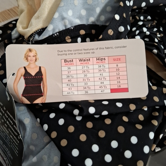 Kirkland by Miraclesuit Women's Size 16 Swimsuit Black White Polka Dot One Piece - Picture 9 of 10
